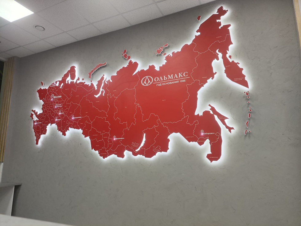 Объемная настенная карта России с подсветкой на заказ. Карта России на стену.